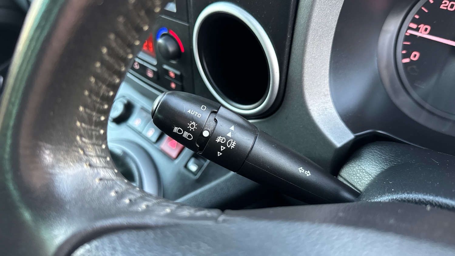 Used Peugeot Partner Tepee 2017 for sale - 76980773: Photo 28