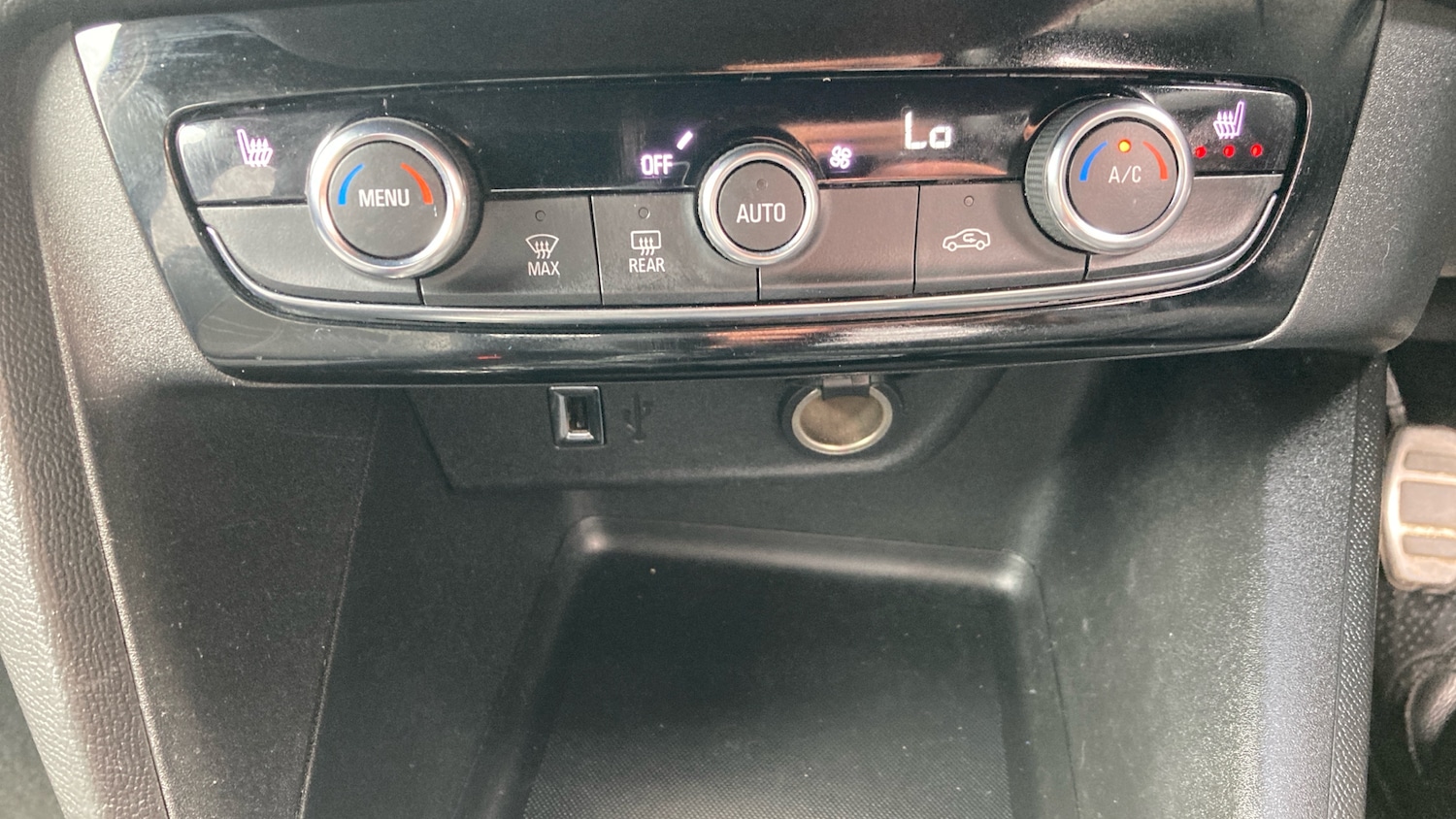 Vehicle 28
