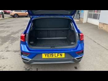 Used Volkswagen T-Roc 2019 for sale - 75096682: Photo