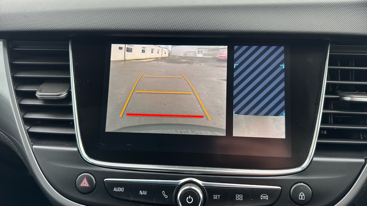 Used Vauxhall Crossland 2022 for sale - 76877368: Photo 34