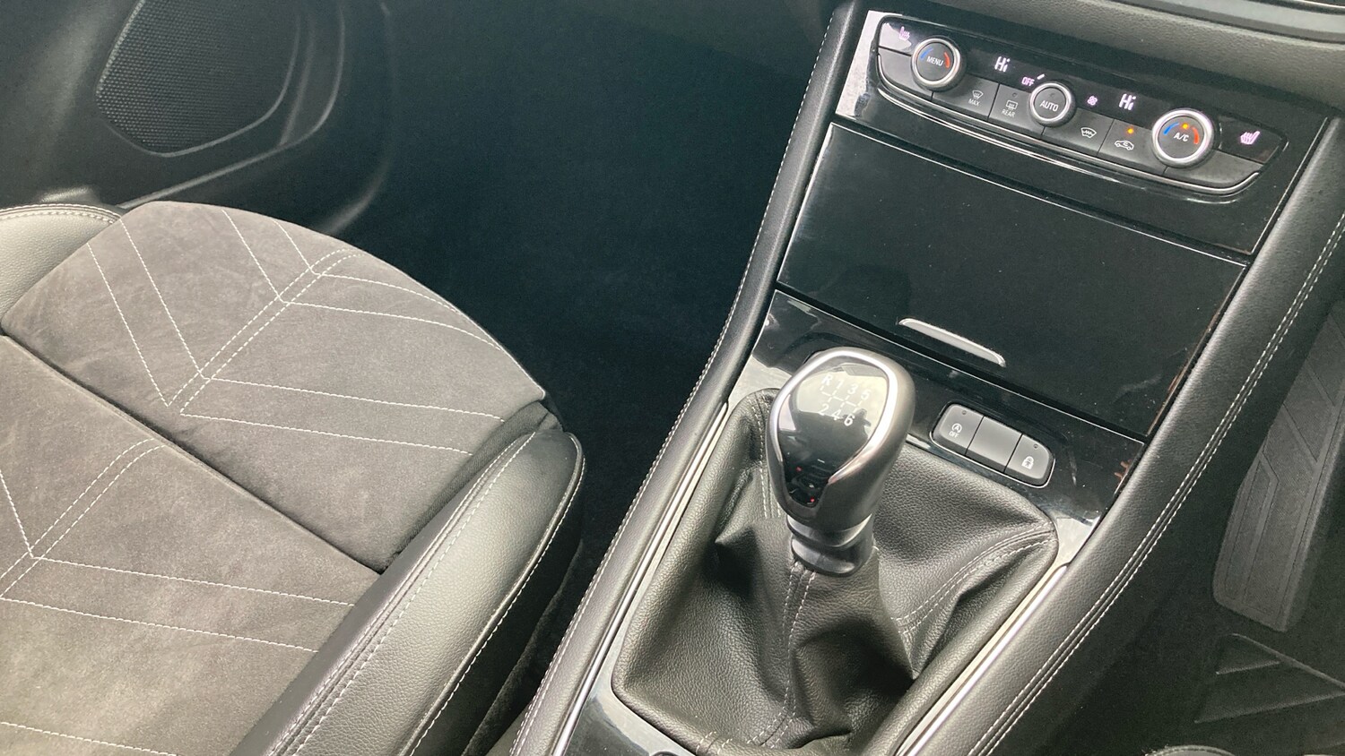 Used Vauxhall Grandland 2024 for sale - 77962198: Photo 13