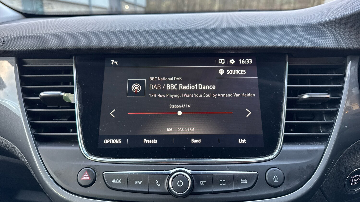 Used Vauxhall Crossland 2022 for sale - 77652950: Photo 12