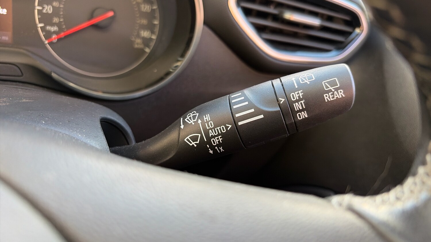 Used Vauxhall Crossland 2022 for sale - 77652950: Photo 35