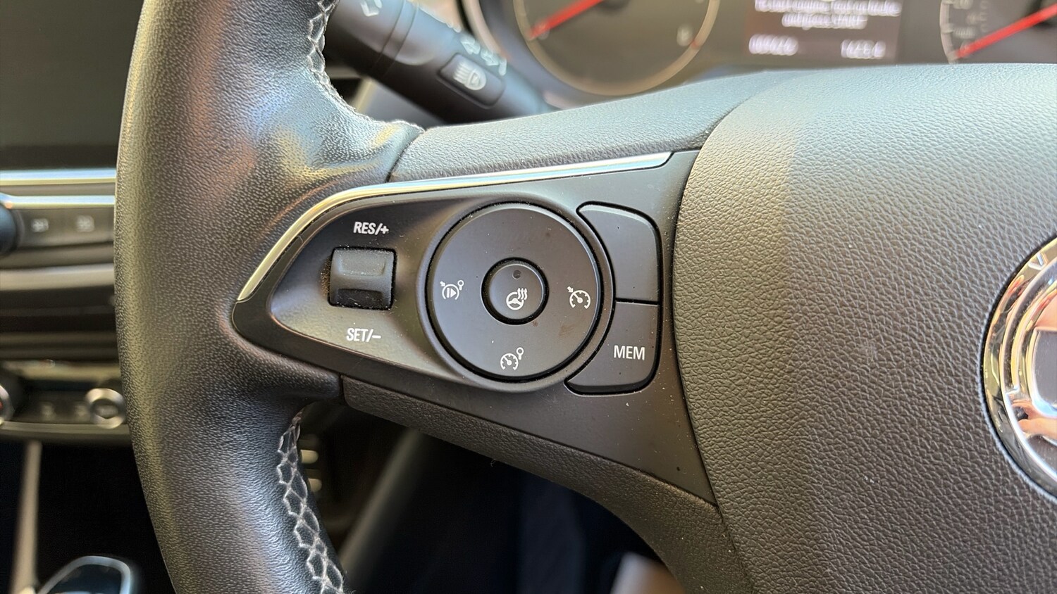 Used Vauxhall Crossland 2022 for sale - 77652950: Photo 37