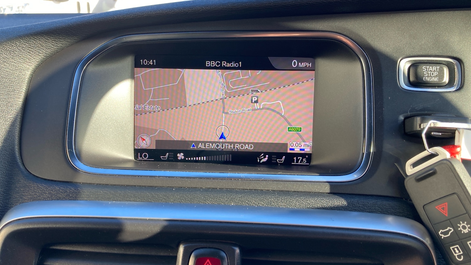 Used Volvo V40 2018 for sale - 76612537: Photo 12