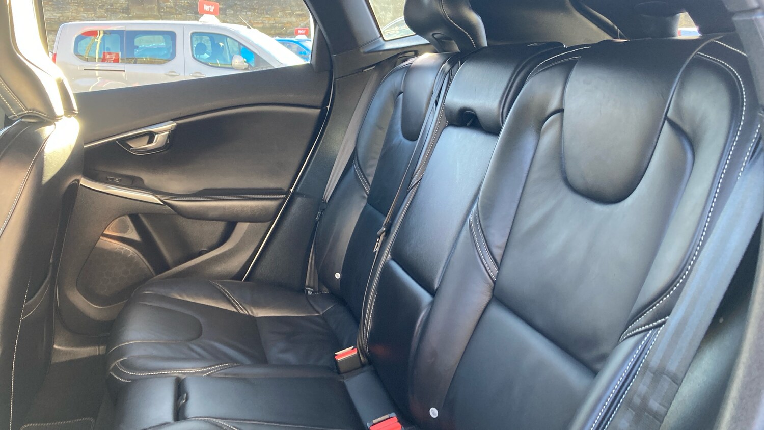 Used Volvo V40 2018 for sale - 76612537: Photo 16