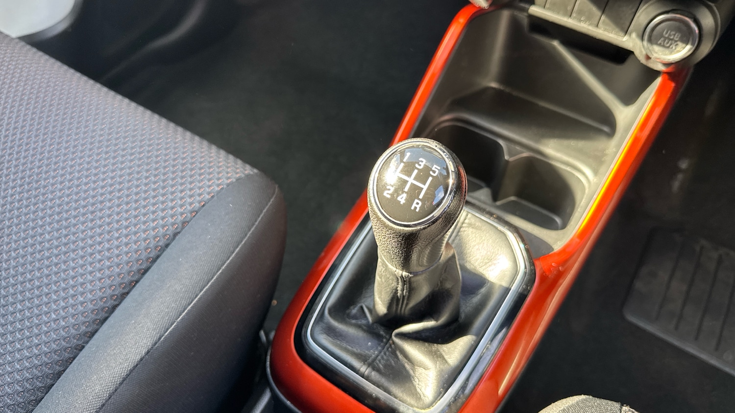 Used Suzuki Ignis 2018 for sale - 77846299: Photo 13