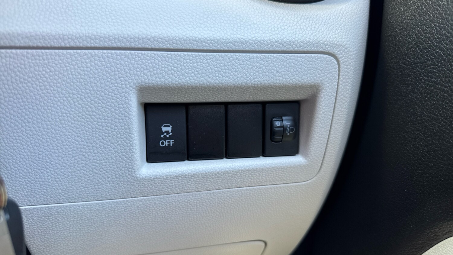 Used Suzuki Ignis 2018 for sale - 77846299: Photo 29