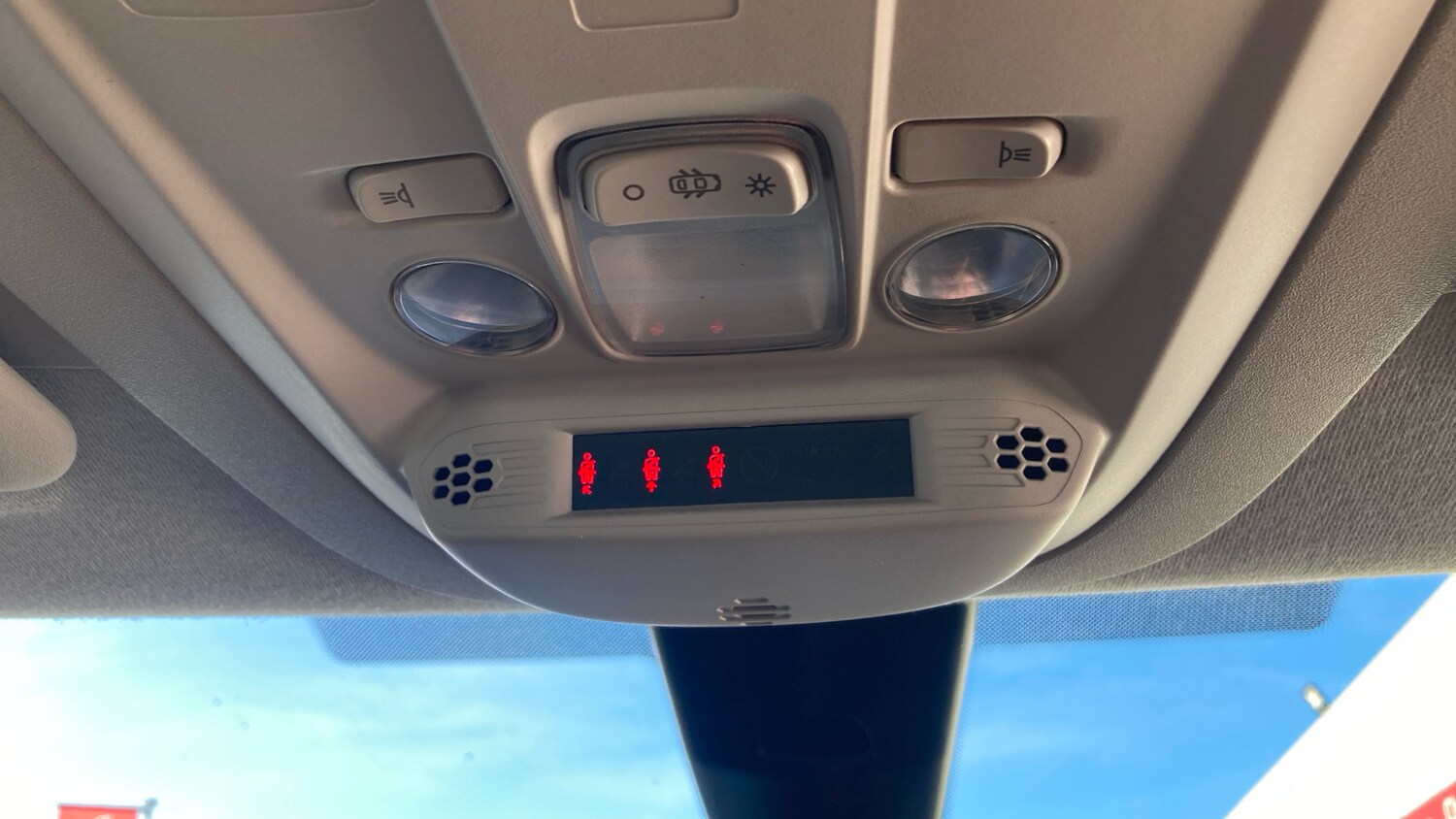 Used Vauxhall Combo Life 2019 for sale - 76612536: Photo 35