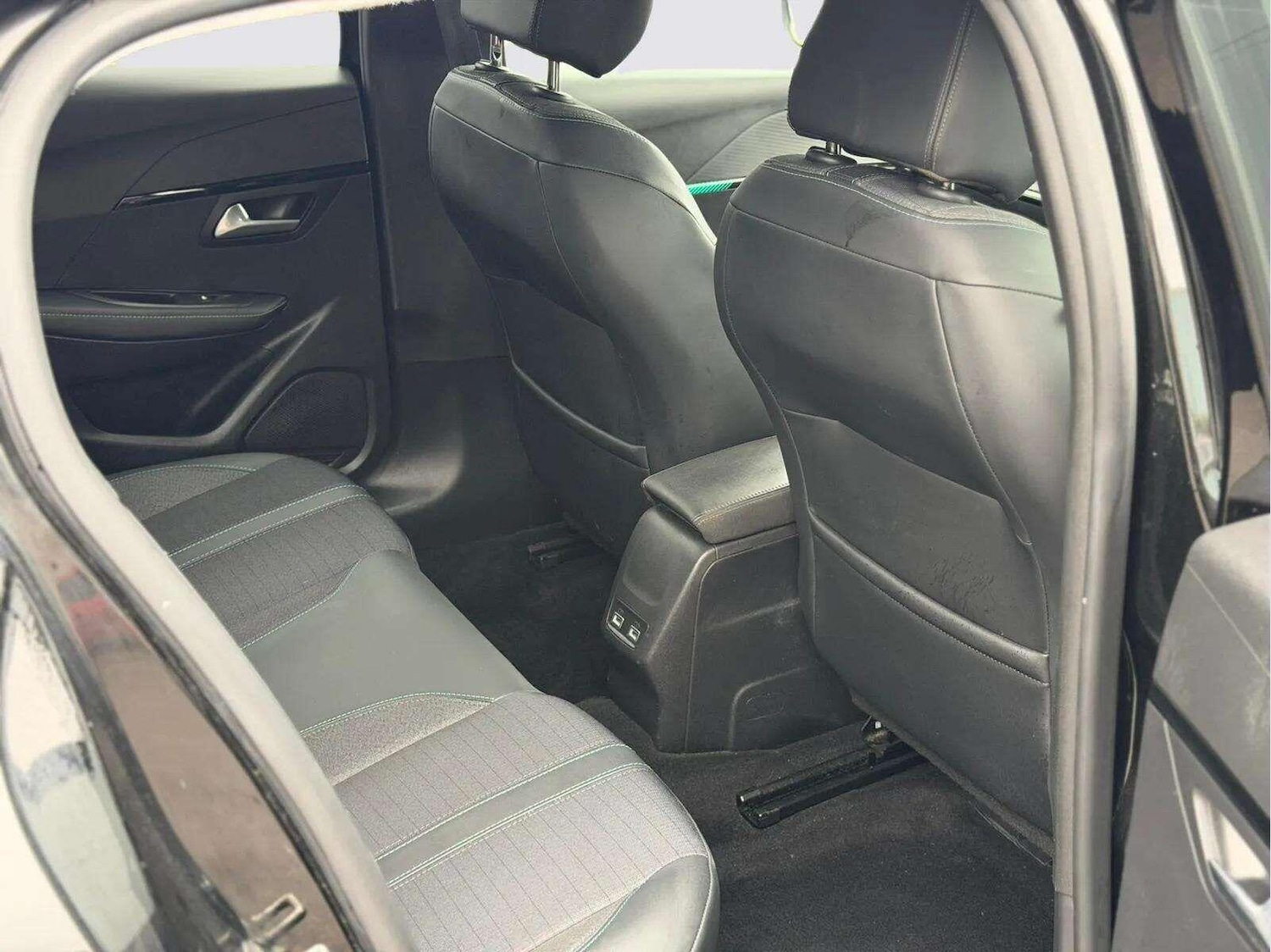 Used Peugeot 208 for sale - 77784797: Photo 27