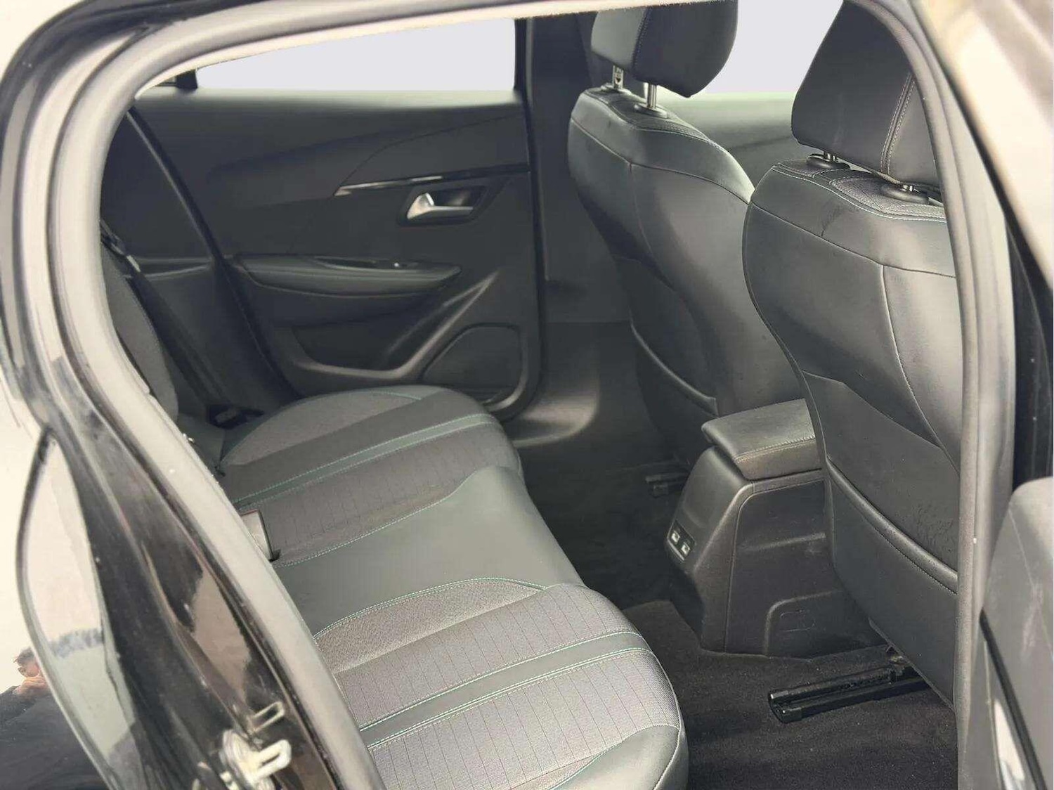 Used Peugeot 208 for sale - 77784797: Photo 28