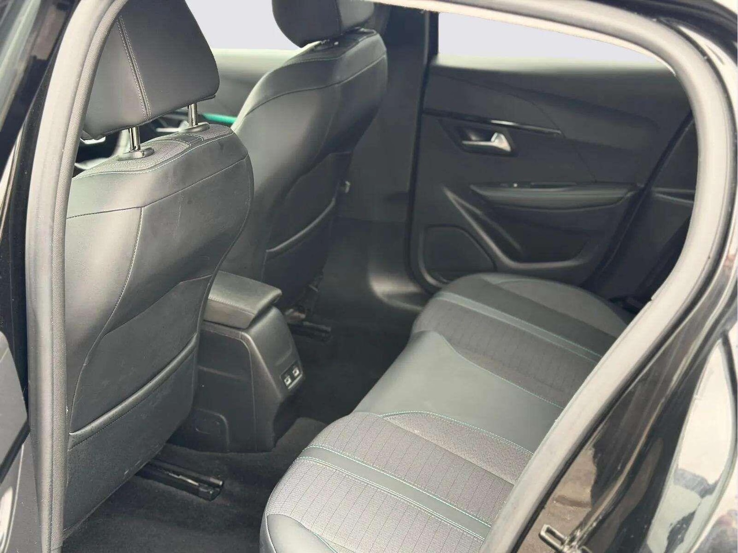 Used Peugeot 208 for sale - 77784797: Photo 36