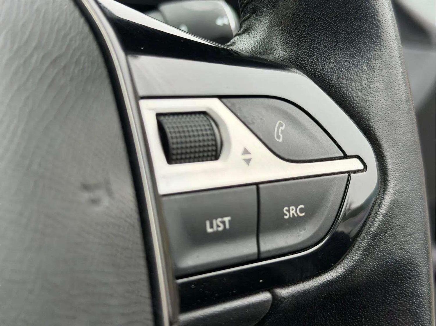 Used Peugeot 208 for sale - 77784797: Photo 44