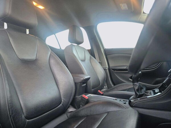 Used Vauxhall Astra 2018 for sale - 76072358: Photo 23