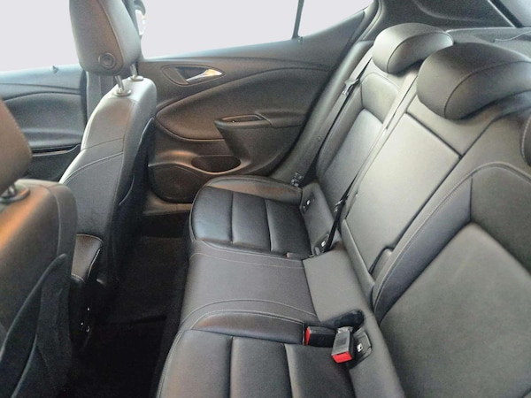 Used Vauxhall Astra 2018 for sale - 76072358: Photo 28