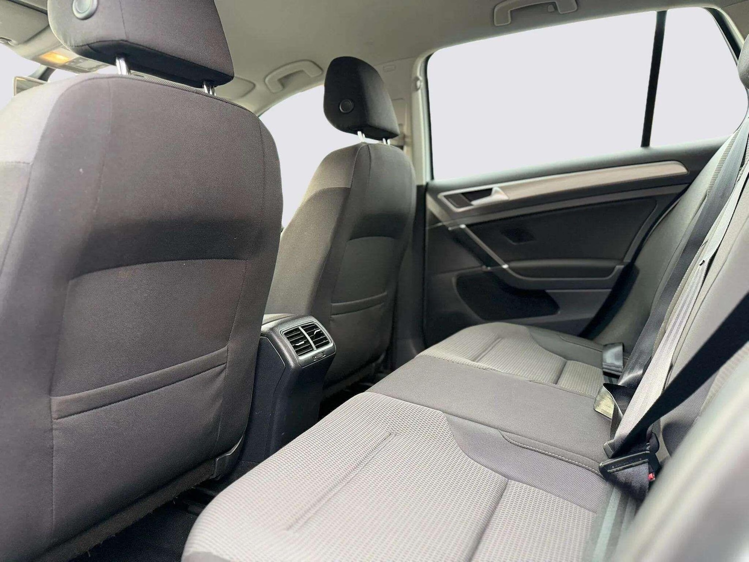 Used Volkswagen Golf 2015 for sale - 77263949: Photo 27