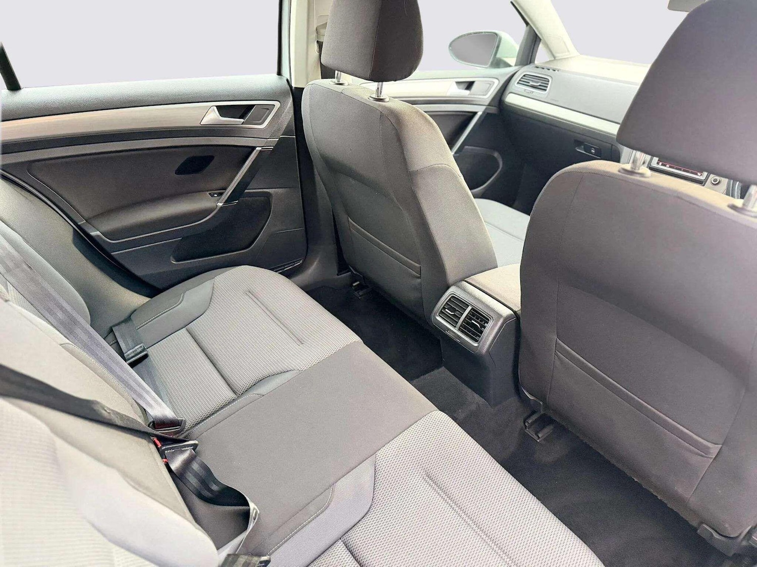 Used Volkswagen Golf 2015 for sale - 77263949: Photo 31