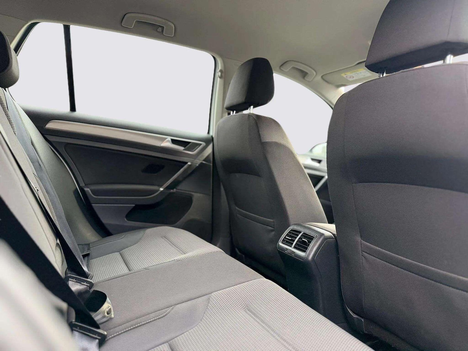 Used Volkswagen Golf 2015 for sale - 77263949: Photo 33