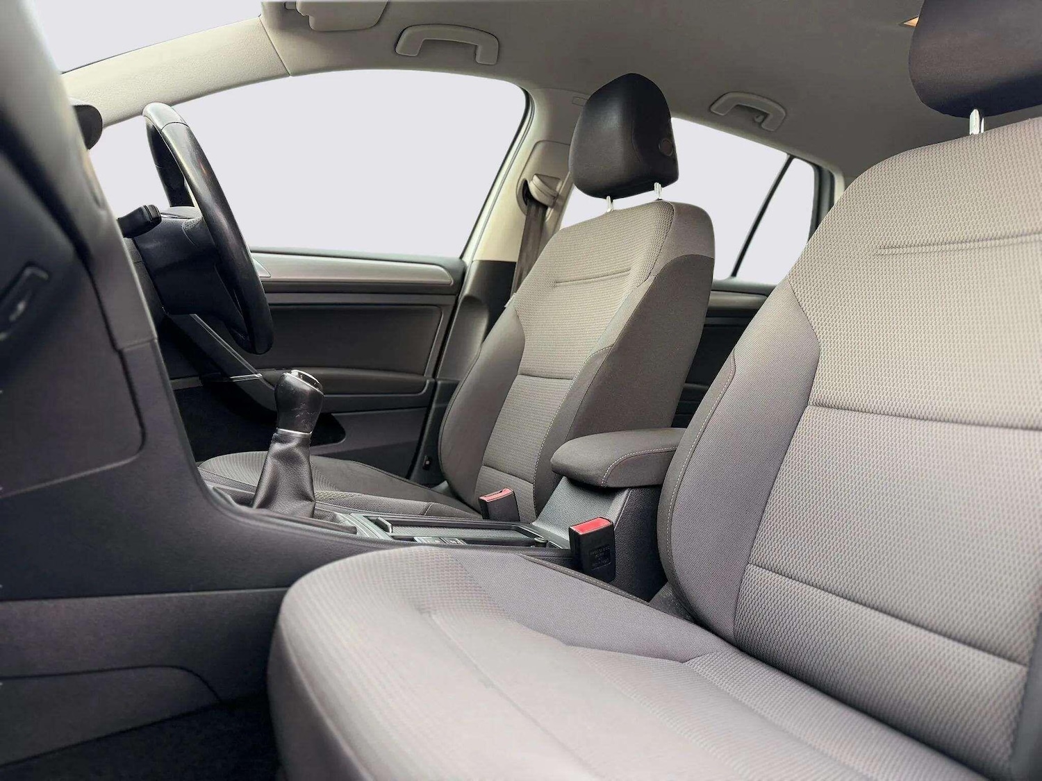 Used Volkswagen Golf 2015 for sale - 77263949: Photo 35