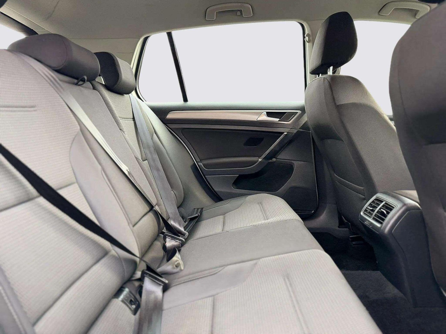 Used Volkswagen Golf 2015 for sale - 77263949: Photo 36