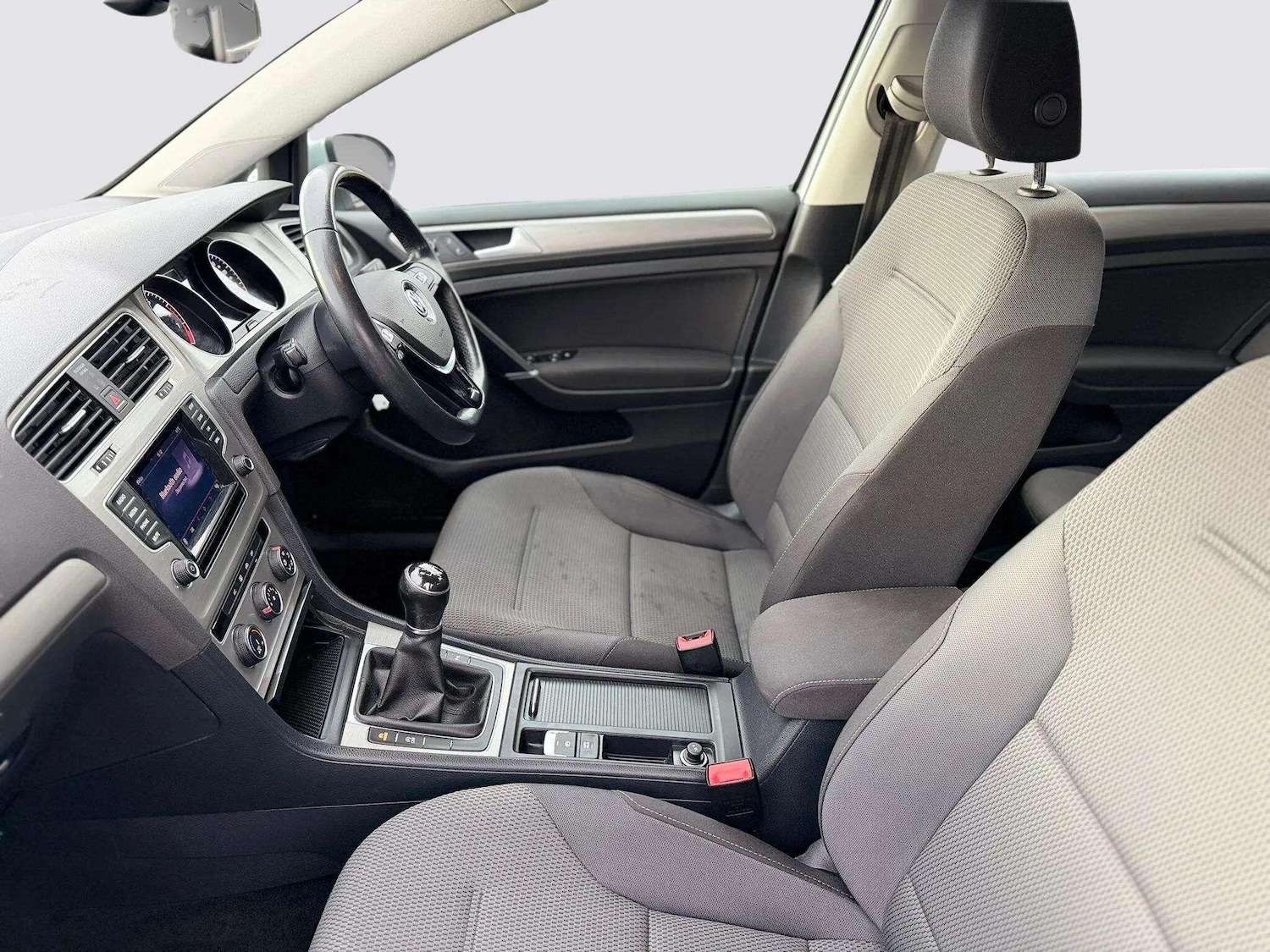 Used Volkswagen Golf 2015 for sale - 77263949: Photo 60