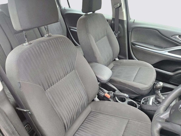 Used Vauxhall Zafira Tourer 2017 for sale - 76199986: Photo 28