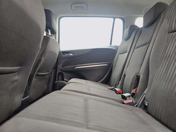 Used Vauxhall Zafira Tourer 2017 for sale - 76199986: Photo 30