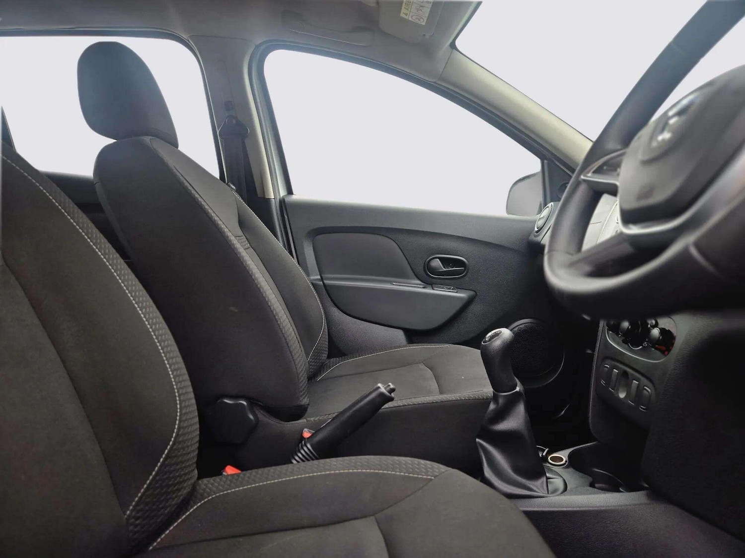 Used Dacia Sandero 2018 for sale - 76561384: Photo 23