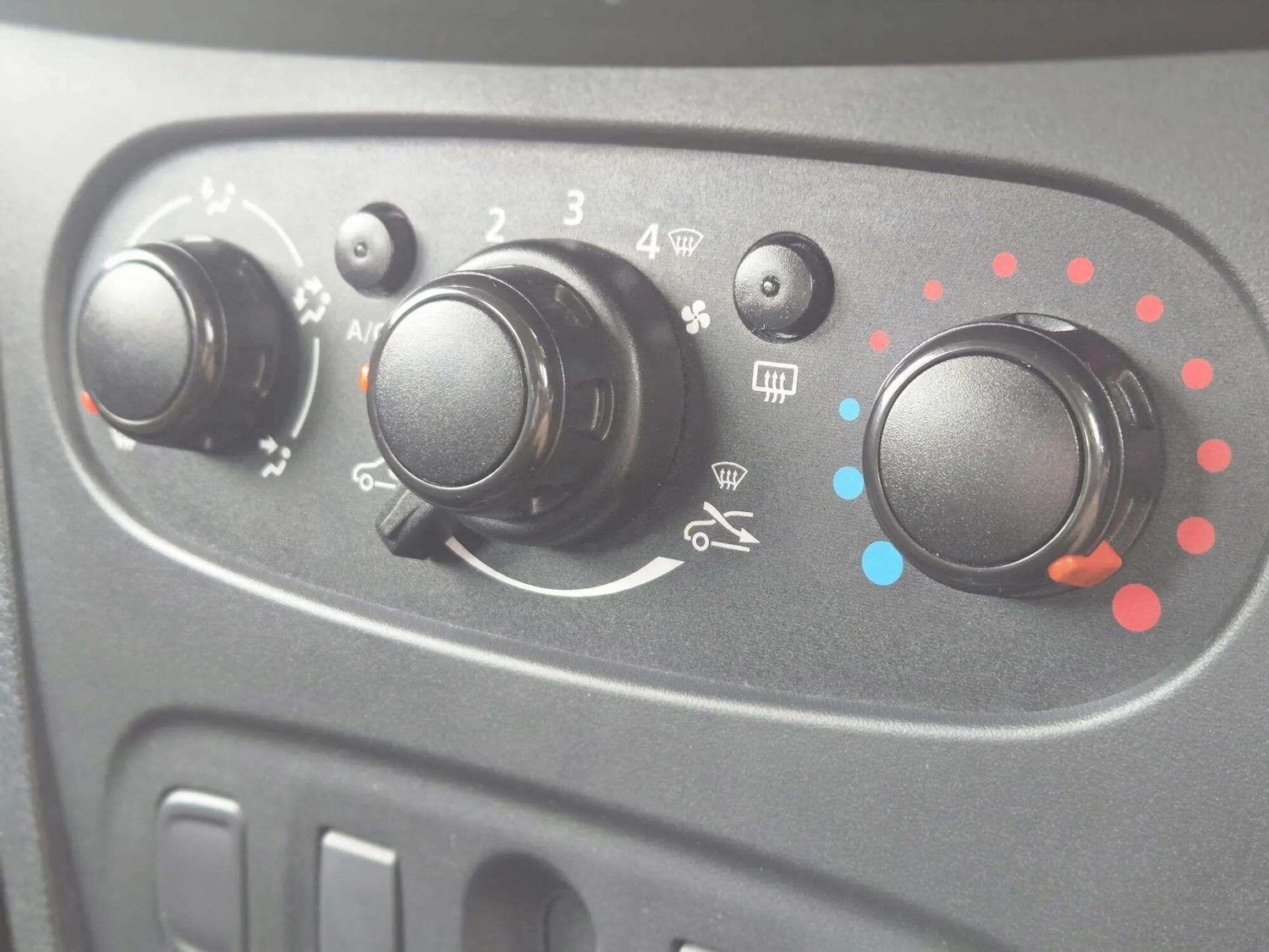 Used Dacia Sandero 2018 for sale - 76561384: Photo 42