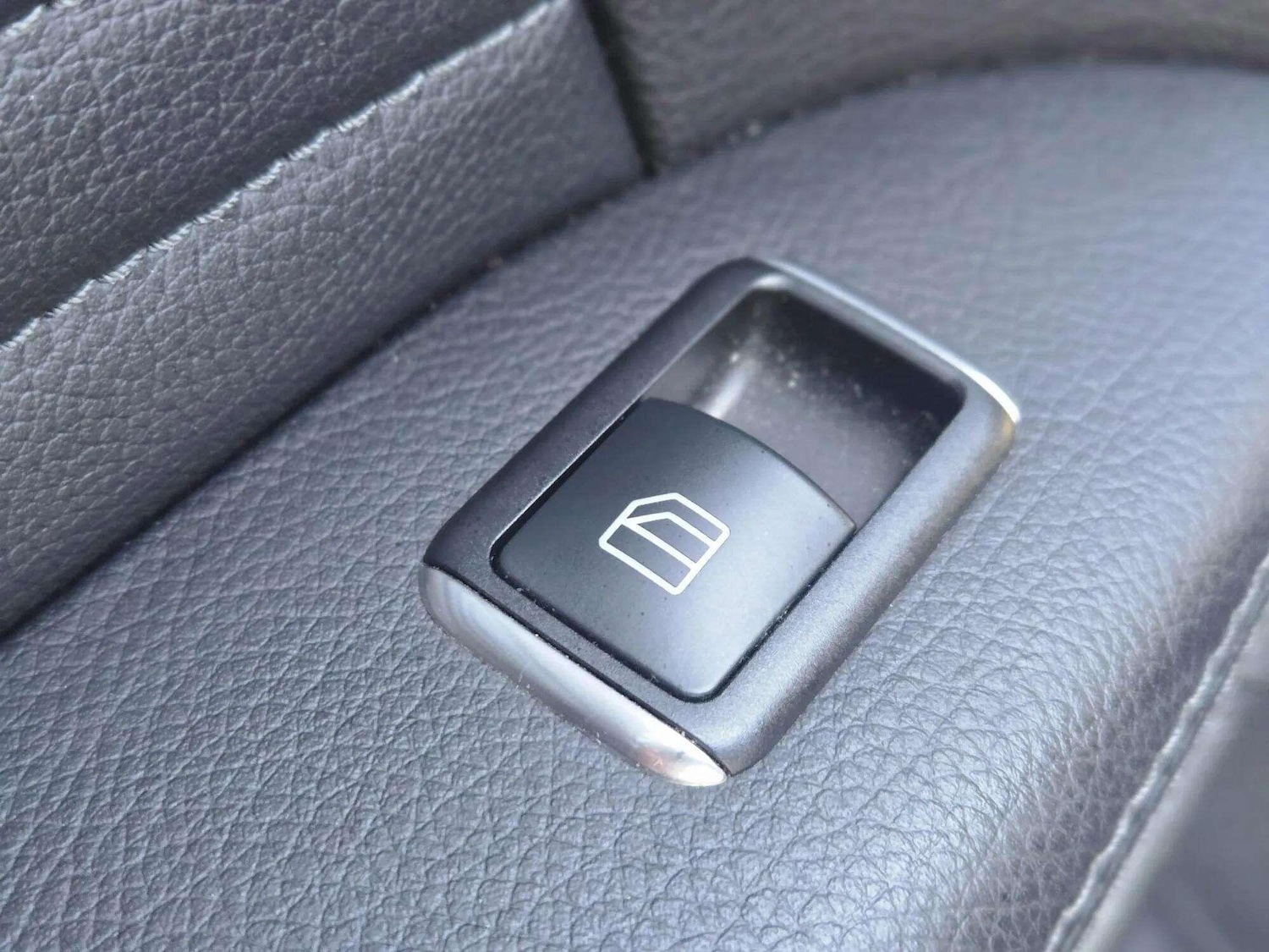 Used Mercedes-Benz GLE 2016 for sale - 76667089: Photo 57