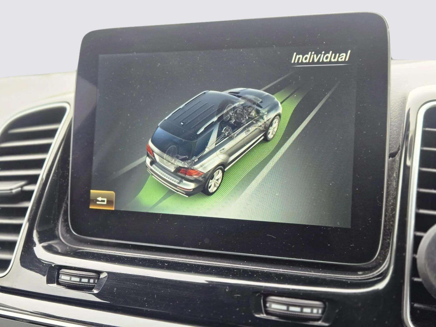 Used Mercedes-Benz GLE 2016 for sale - 76667089: Photo 63