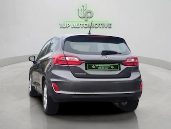 Used Ford Fiesta 2018 for sale - 76239552: Photo
