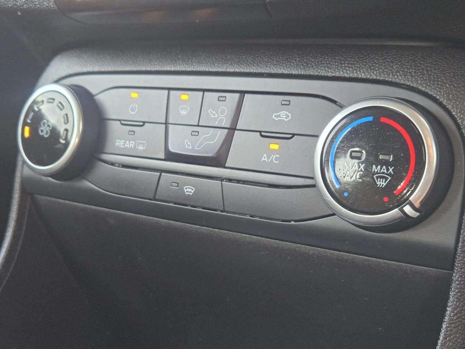 Used Ford Fiesta 2017 for sale - 76361213: Photo 35