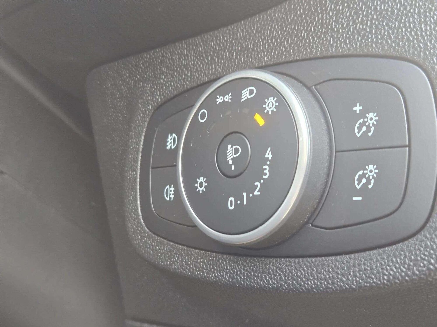 Used Ford Fiesta 2017 for sale - 76361213: Photo 47