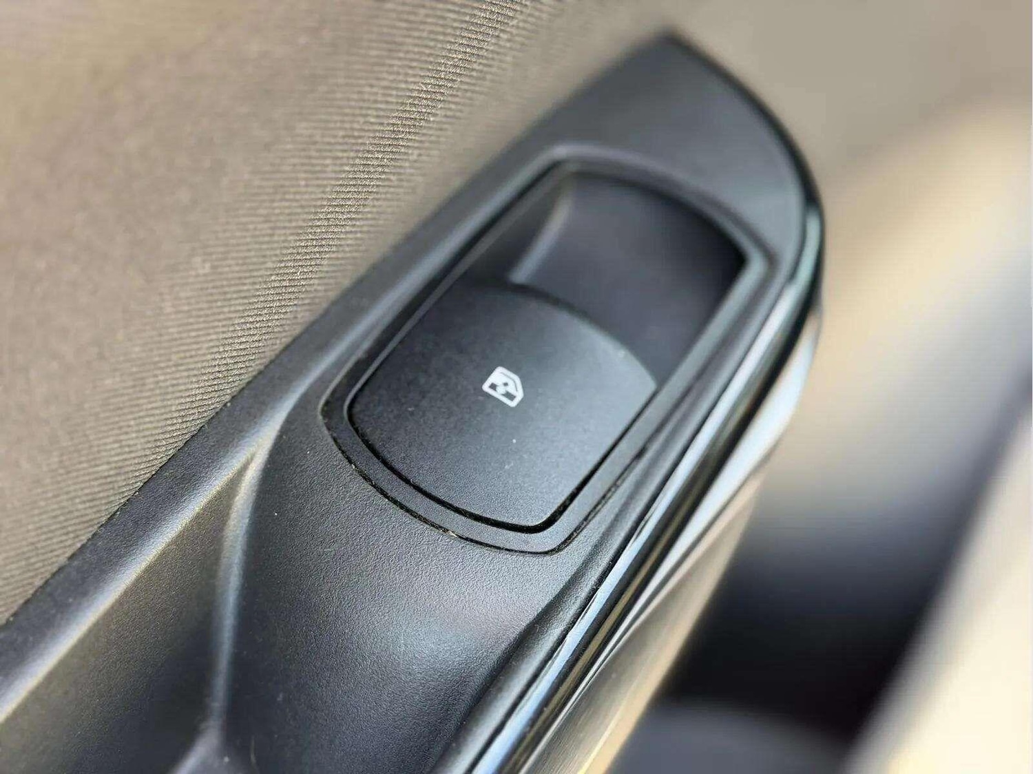 Used Vauxhall Corsa for sale - 77977807: Photo 38