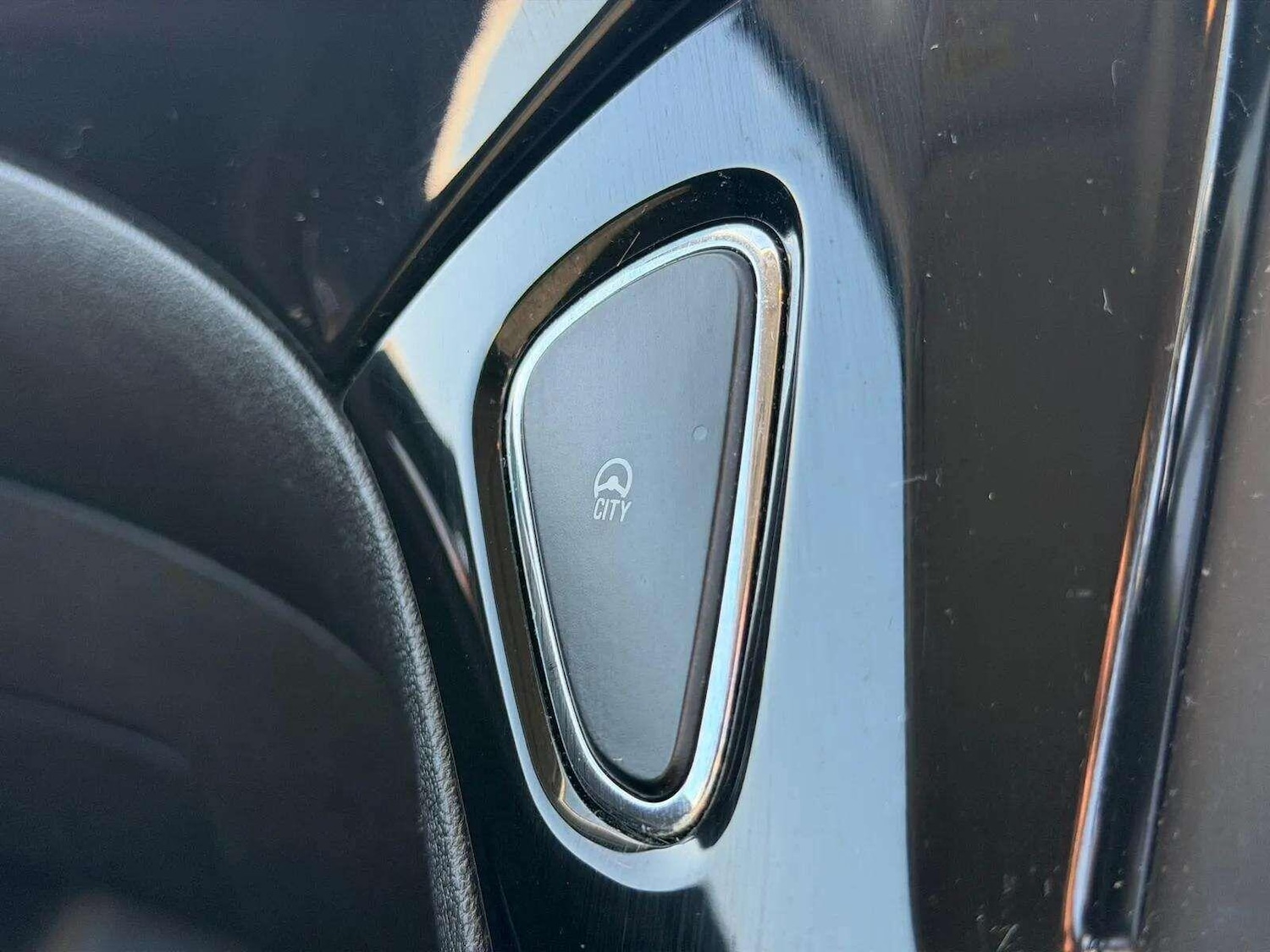 Used Vauxhall Corsa for sale - 77977807: Photo 47