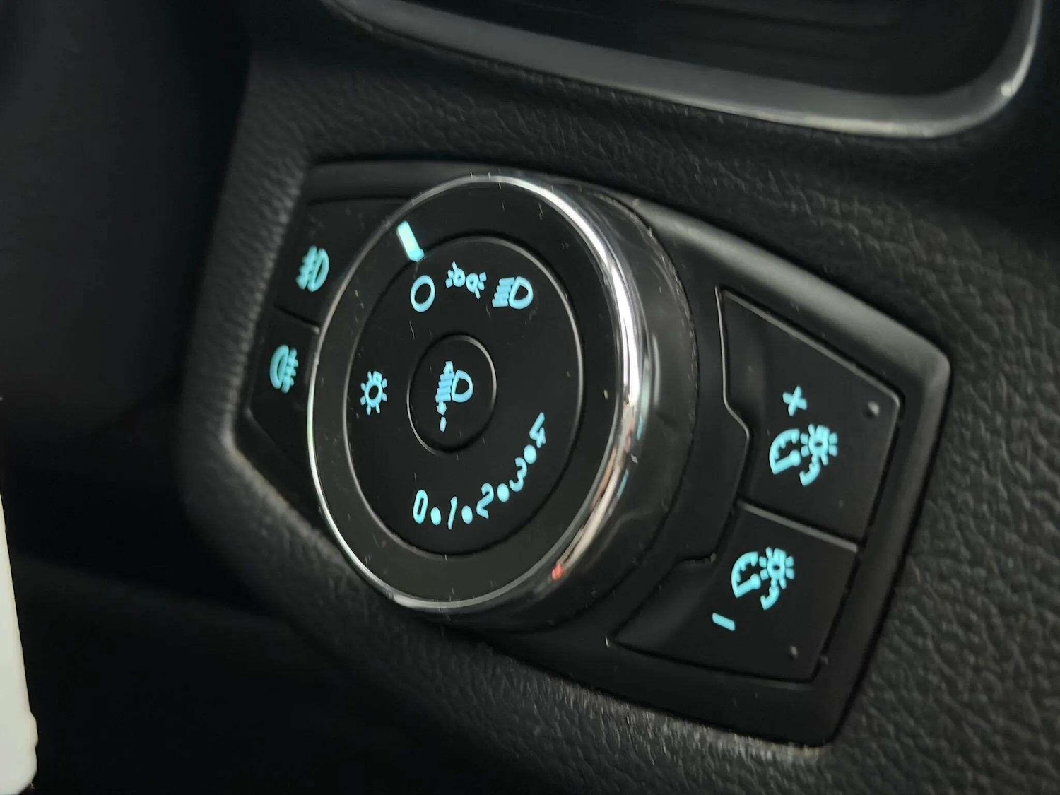 Used Ford B-MAX 2013 for sale - 76887398: Photo 40