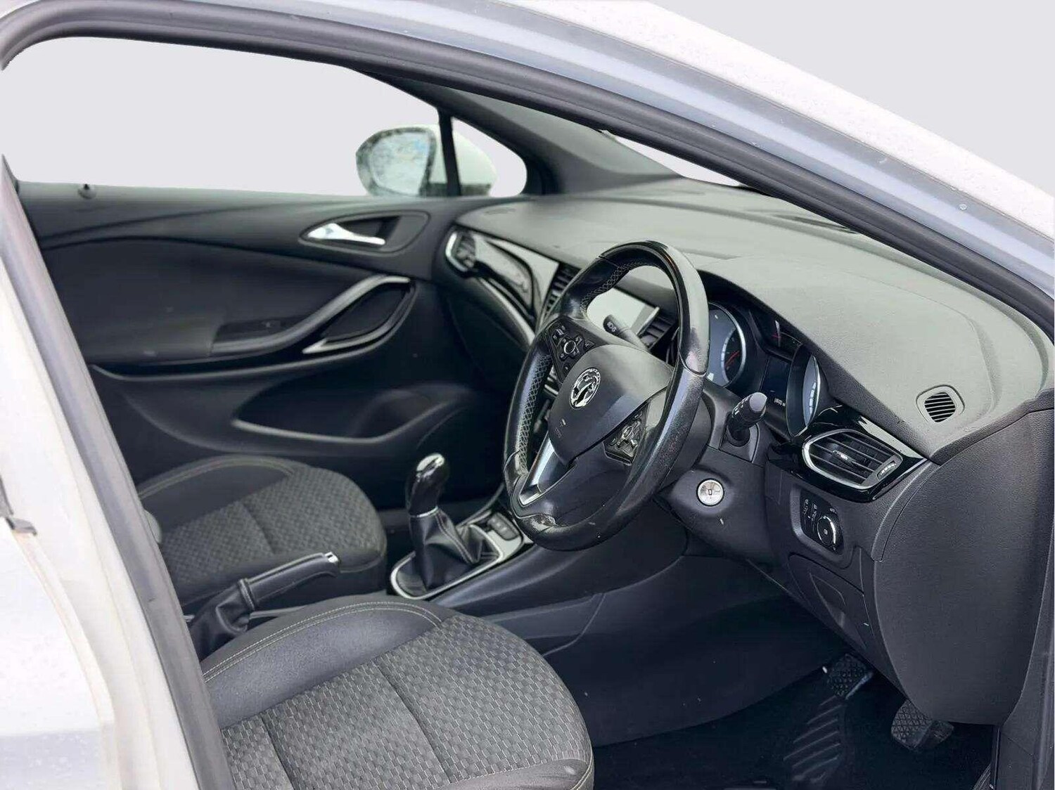 Used Vauxhall Astra for sale - 78057913: Photo 28