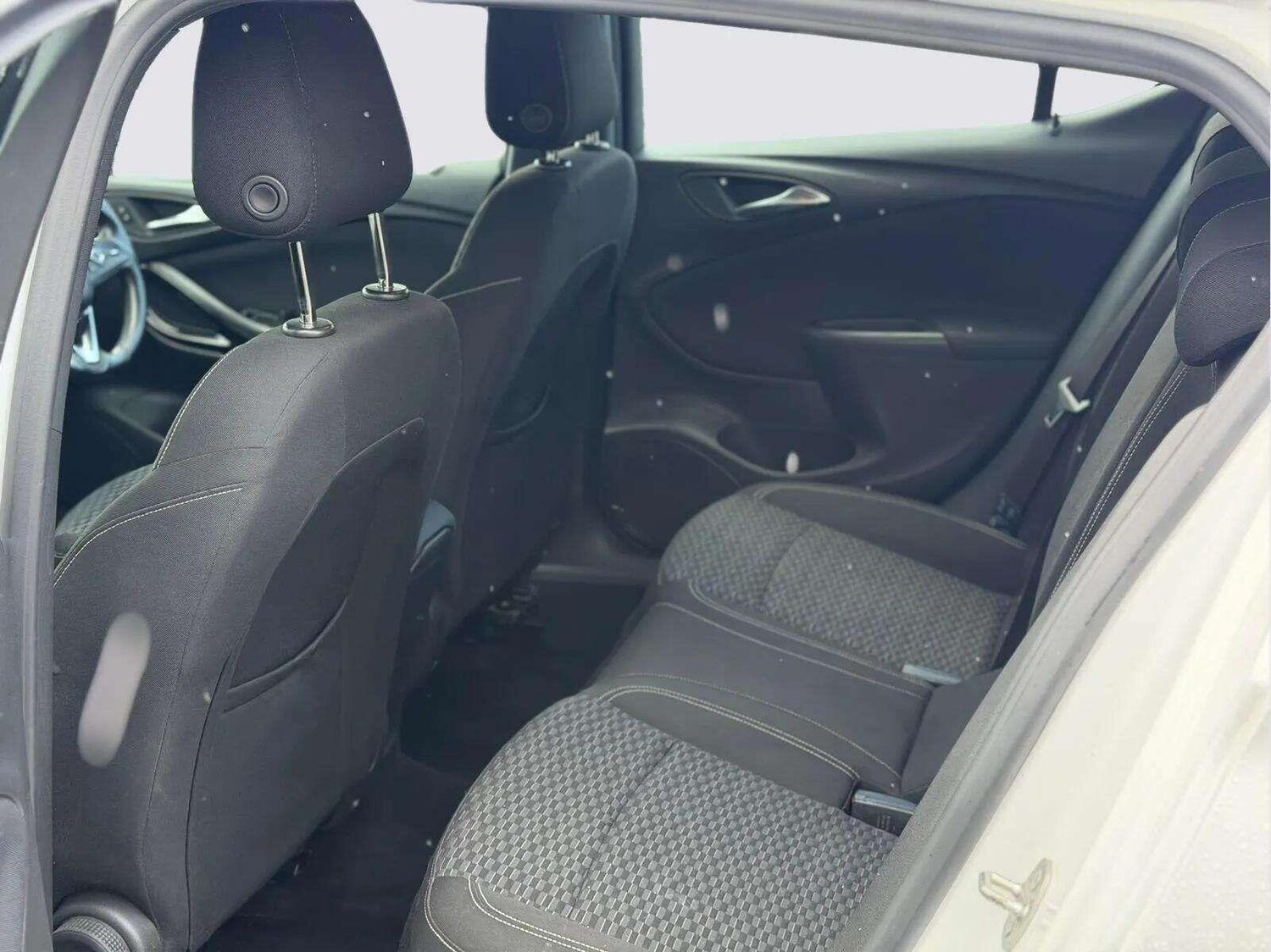 Used Vauxhall Astra for sale - 78057913: Photo 34