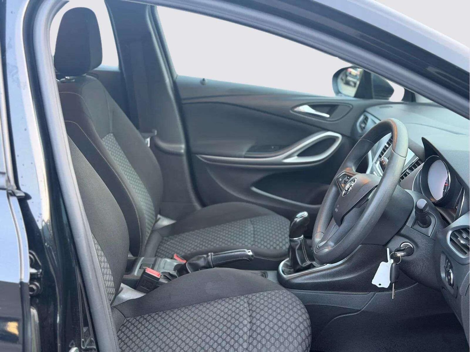 Used Vauxhall Astra 2017 for sale - 77969748: Photo 29