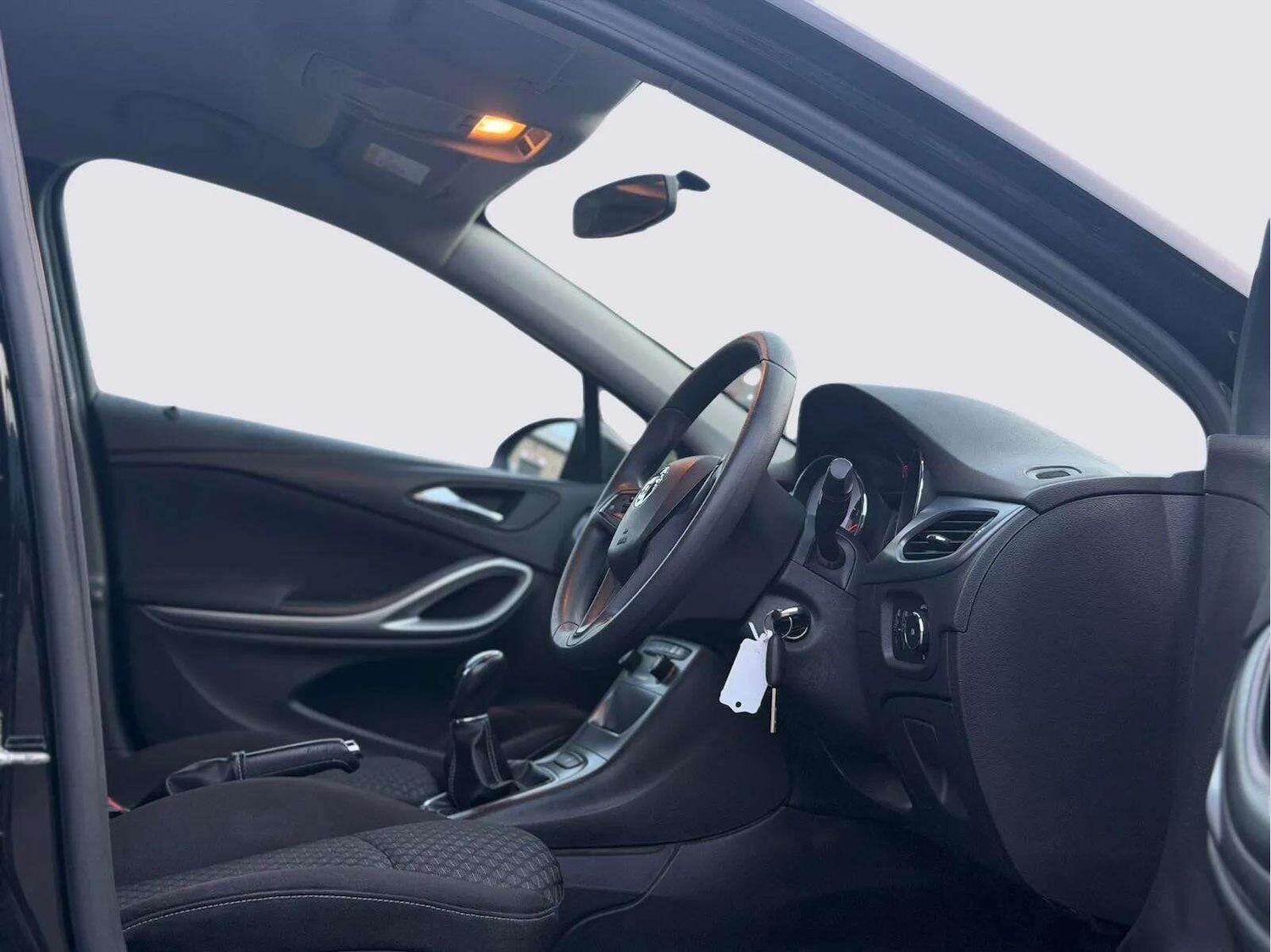 Used Vauxhall Astra 2017 for sale - 77969748: Photo 31