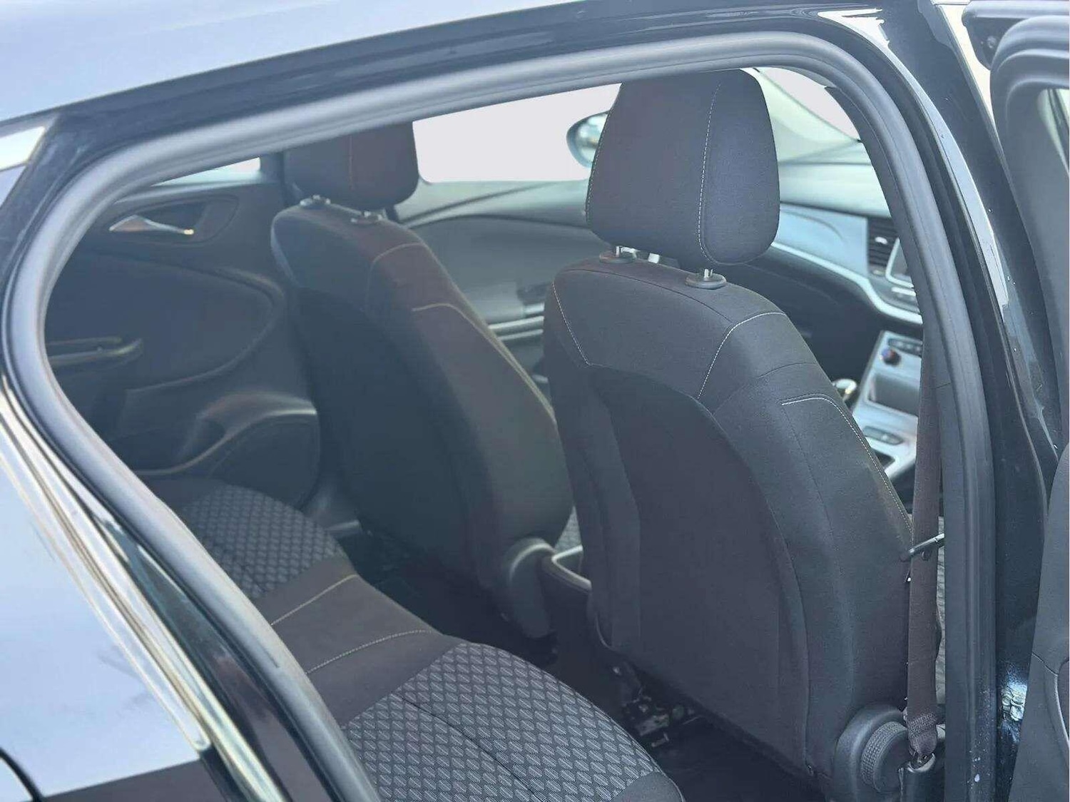 Used Vauxhall Astra 2017 for sale - 77969748: Photo 35