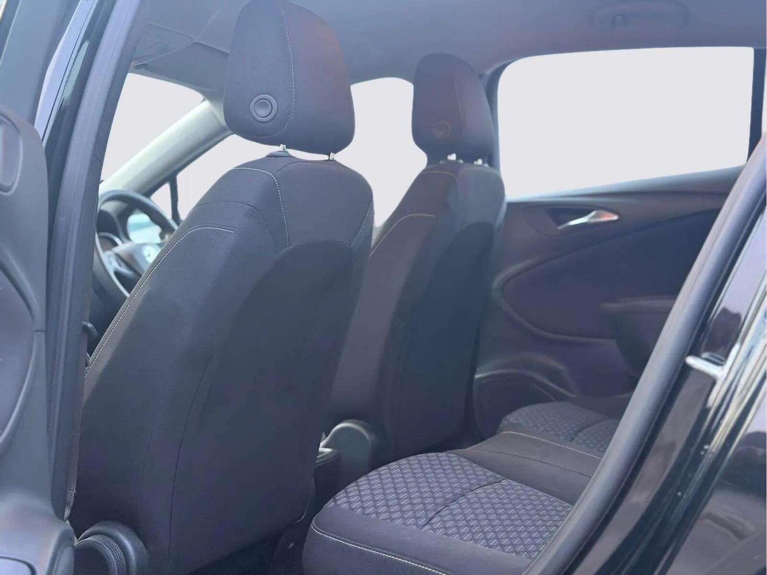 Used Vauxhall Astra 2017 for sale - 77969748: Photo 44