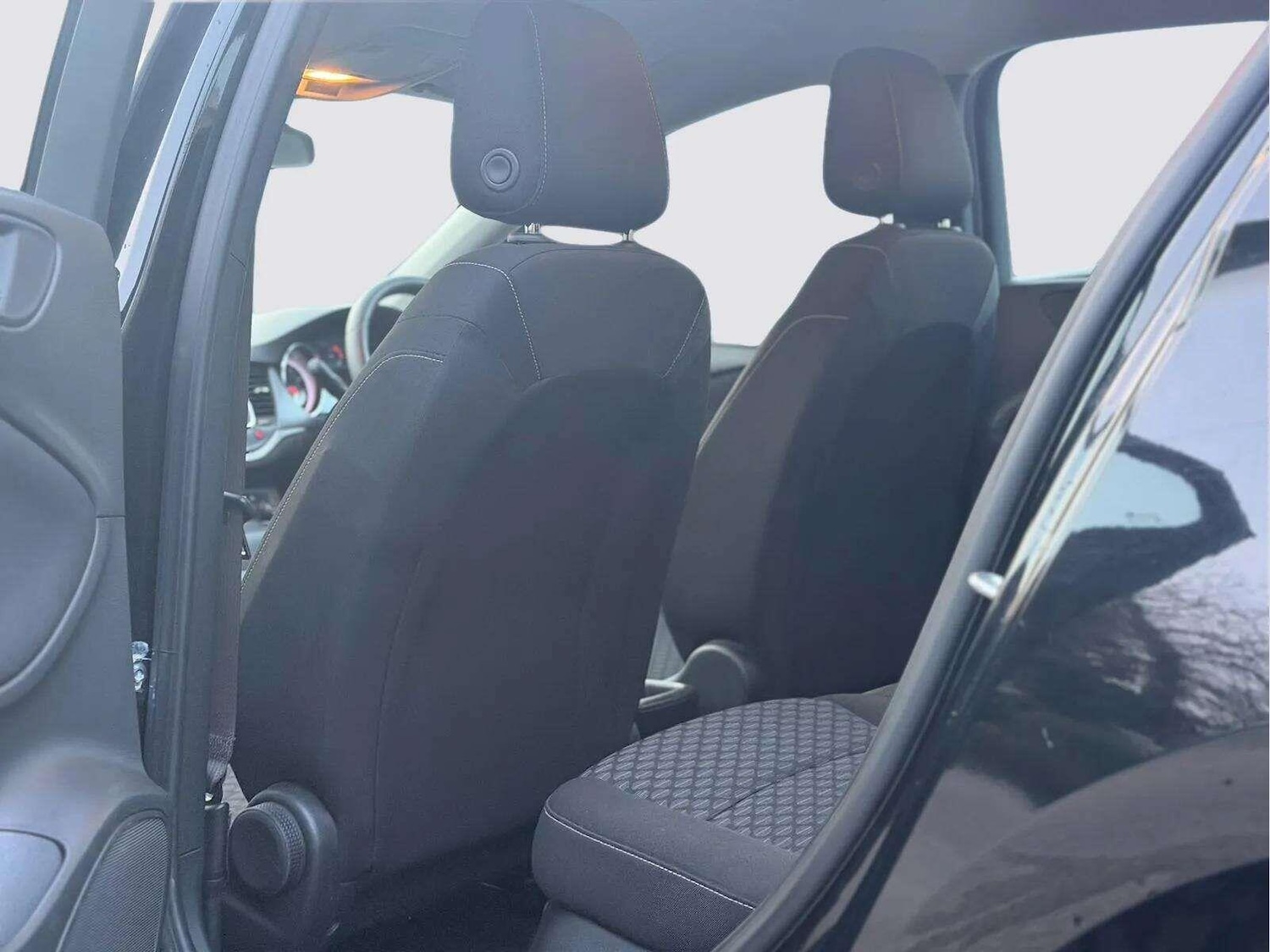 Used Vauxhall Astra 2017 for sale - 77969748: Photo 45