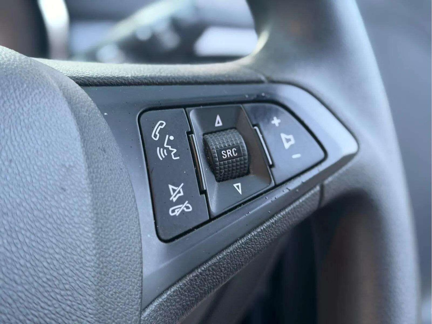 Used Vauxhall Astra 2017 for sale - 77969748: Photo 46