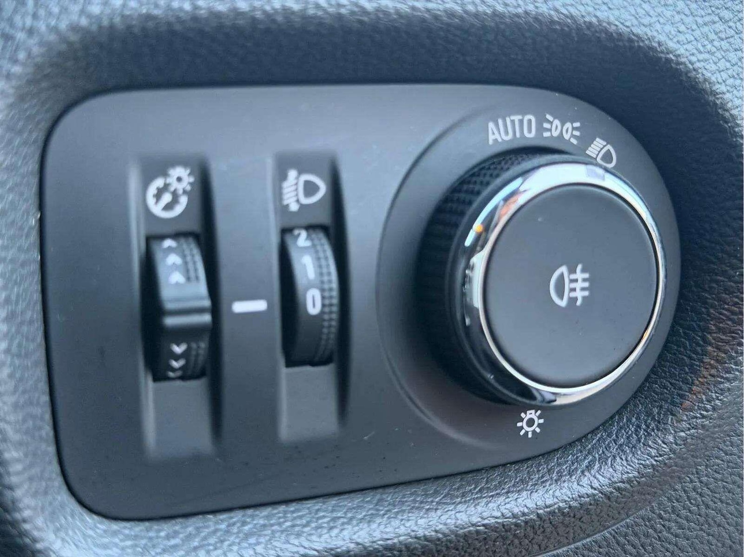 Used Vauxhall Astra 2017 for sale - 77969748: Photo 52