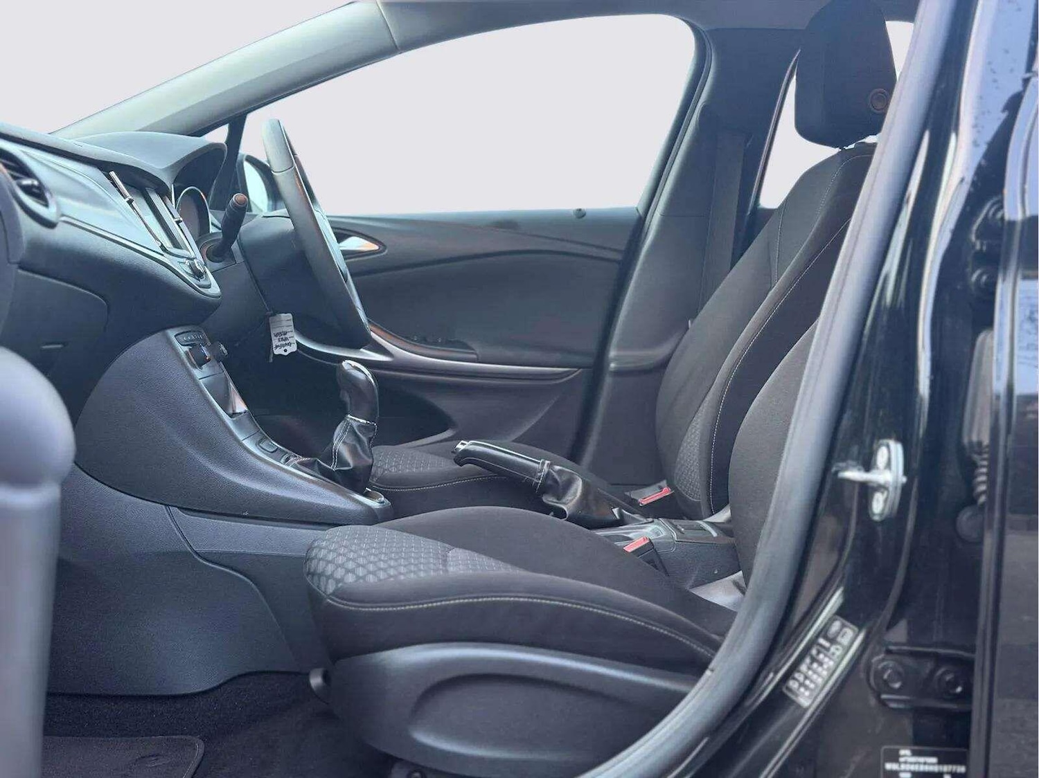 Used Vauxhall Astra 2017 for sale - 77969748: Photo 65