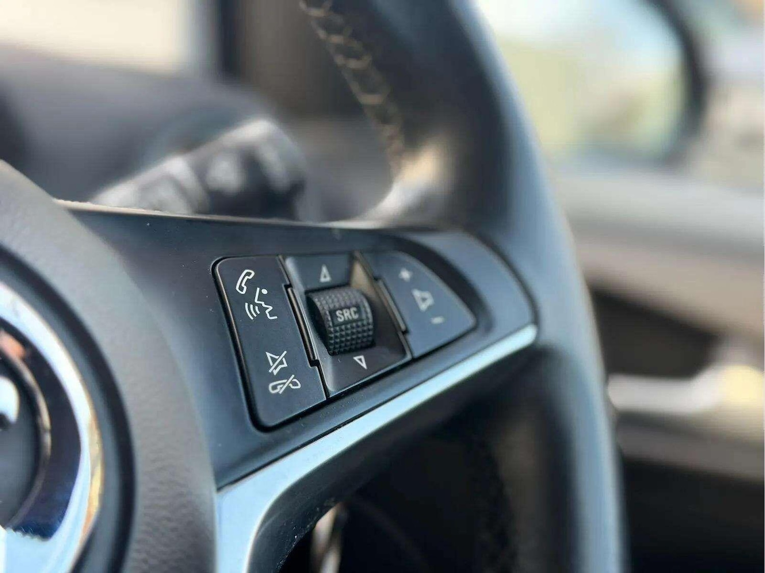 Used Vauxhall ADAM 2016 for sale - 77263951: Photo 42