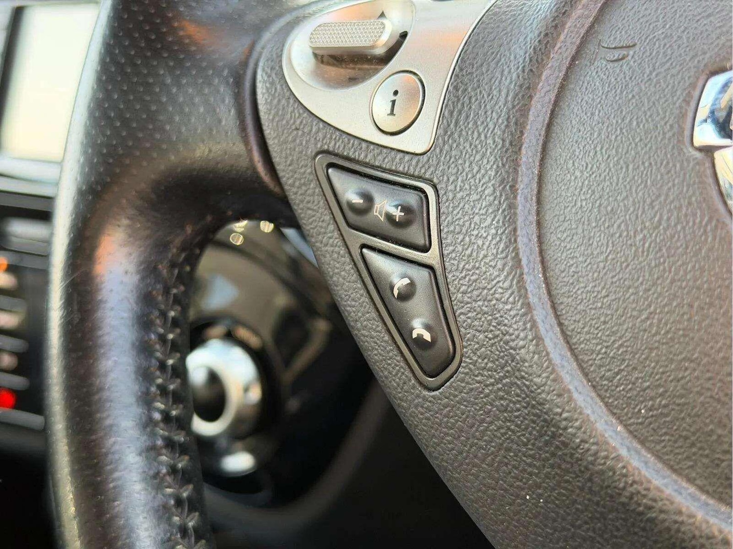 Used Nissan Juke for sale - 77658085: Photo 48