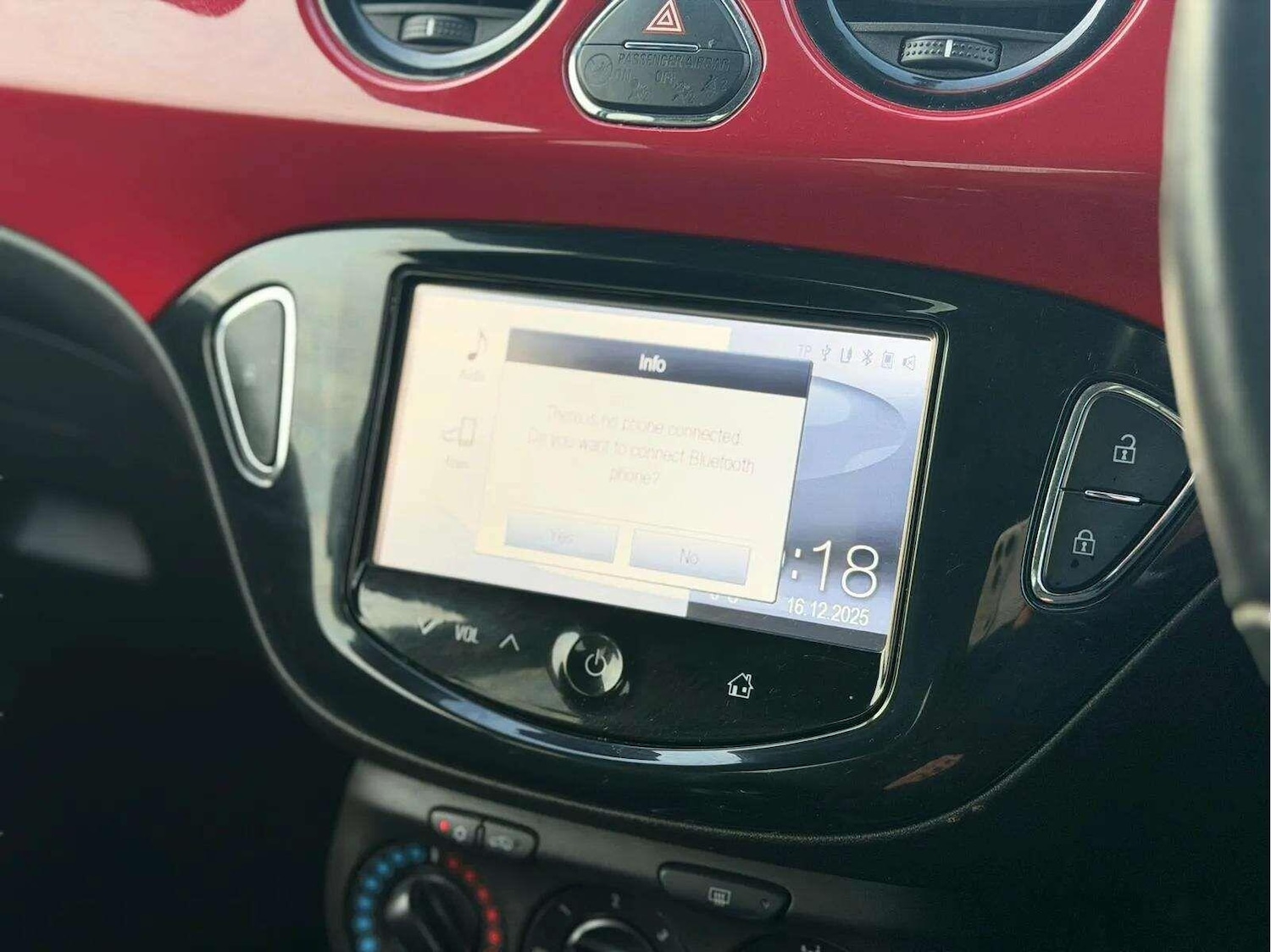 Used Vauxhall ADAM 2016 for sale - 76965366: Photo 49